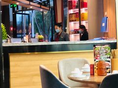 大堂-有红鸡毛店·川菜(建设路店)