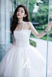-Renee芮亦婚纱(原丽莎)