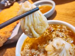 -馋三尺蟹粉小笼(人民广场店)