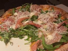 -WOLFGANG PUCK KITCHEN & BAR(迪士尼小镇店)