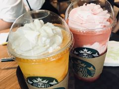 -星巴克臻选(周浦万达店)