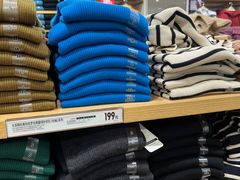 -优衣库(上海颛桥万达广场店)