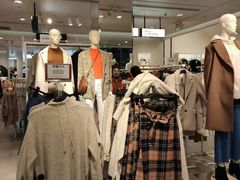 -H&M(天一广场店)