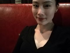 -UNI UNI(环亚凯瑟琳店)