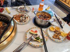 -布罗城堡自助烧烤(鸿通城购物中心店)