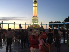 -人民防洪胜利纪念塔