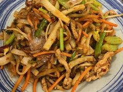 -包整·丝娃娃(一览甲秀楼风景店)