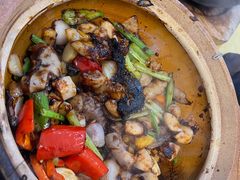 酱爆猪生肠-天宝食坊·啫啫煲大排档(西华路店)