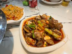 -凤凰路何眼镜香辣蟹(花果园店)