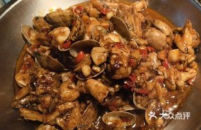 Frog and Clam Stir-Fry