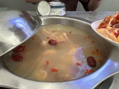 -光头药膳鸡(莱茵小镇店)