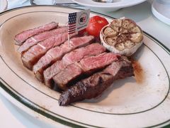 -MONICH牛排融合餐厅(和义大道购物中心店)