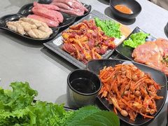 -啊美丽炭火烤肉(滑翔一店)