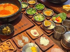 -银米·云南传统过桥米线(双廊黑金冠店)