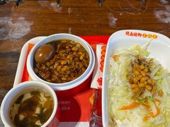 可口卤蛋卤肉饭-猪角·闽南猪脚饭(厦门中医院店)
