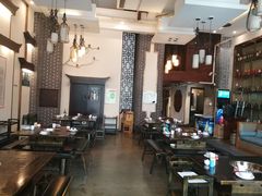 大堂-仁虎老火锅(黄泥磅店)