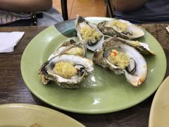 炭烧蒜蓉生蚝-贞姨美食·老字号海鲜大排档