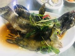 -四川小胡子海鲜(丁村万人海鲜广场店)