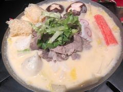 香浓牛奶锅-8锅臭臭锅·正宗台湾小火锅(中心五路店)