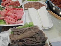 涮毛肚-朱氏胖子烂火锅(洪崖洞店)