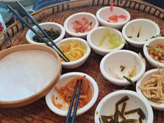 -包整·丝娃娃(一览甲秀楼风景店)