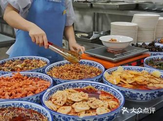 大学生活  除了每天的学习生活外  想的就是 