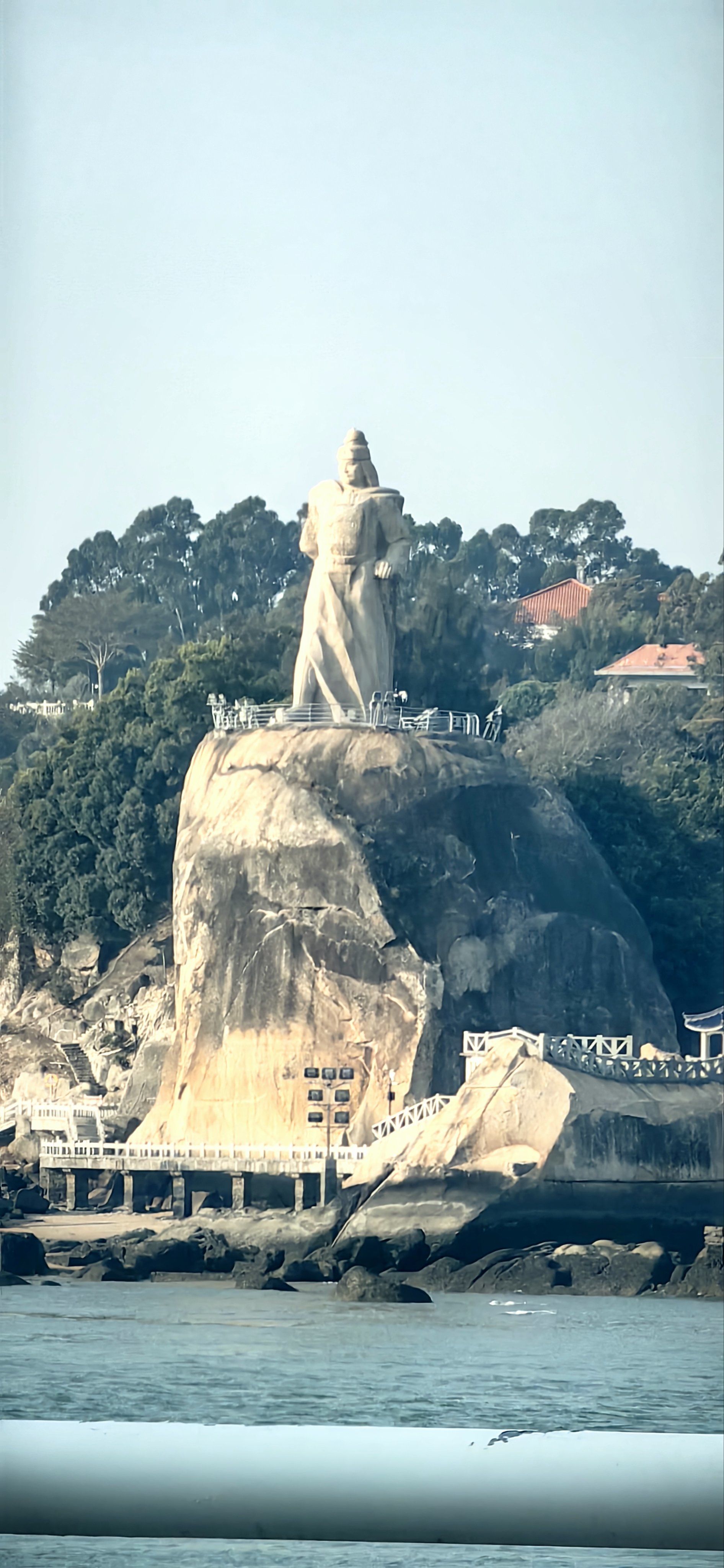 日光岩