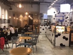 大堂-HELLO 27 意面·沙拉·帕尼尼