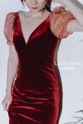 -Lady  Jane高端婚纱礼服馆
