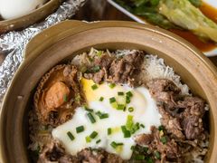 窝蛋牛肉煲仔饭-崖口煲仔饭