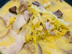 -关东小磨东北菜(上海长风大悦城店)