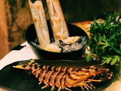 -鲜入围煮花胶鸡海鲜火锅