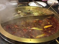 -小天鹅火锅·一线江景洪鼎旗舰店(洪崖洞店)