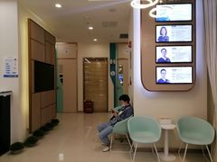 -维乐口腔(美维云门诊陆家嘴店)