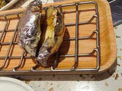 -小董哥烤串·爆汁大油边(故宫店)