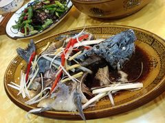 -乡土特色.冷锅鱼.牦牛肉汤锅