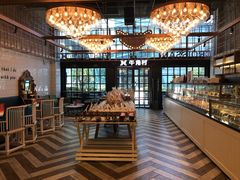 面包甜点陈列柜-牛角村(大族广场店)