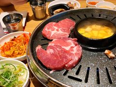 -江南猪肉商会无限续吃(弘大店)