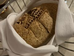 -炙公馆扒房· 武汉卓尔万豪酒店