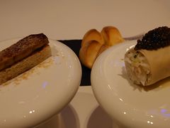 帝王蟹搭配8年卡露伽鱼子酱-AZUR聚(香格里拉饭店)