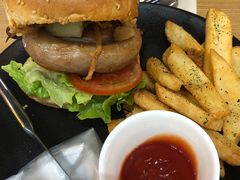 -HELLO 27 意面·沙拉·帕尼尼