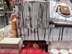 -泡泡玛特POPMART(侨福芳草地店)