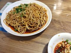 -中和裴氏蹄花(府河路店)