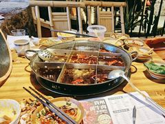 -周小明火锅(黑金冠社区店)