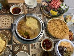 -顶上头·螺蛳火锅(五一新村店)