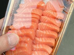 -上海龙吴水胜海发市场