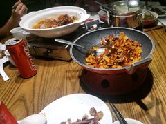 -爱碗亭·鲜炒湖南菜(壹城中心店)