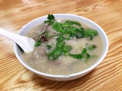 -三身人金新肠粉(丹霞店)