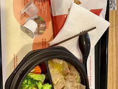 -肯德基(成都机场T2到达精选店)