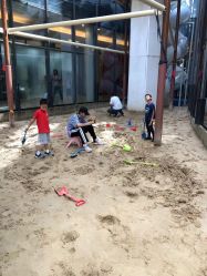 -PIPIKINGDOM皮皮王国欢乐号(欢乐海岸购物中心店)